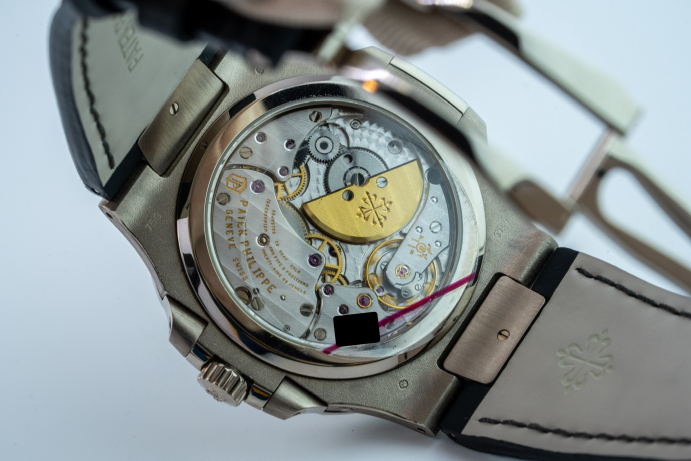 Nautilus_Moonphase_3